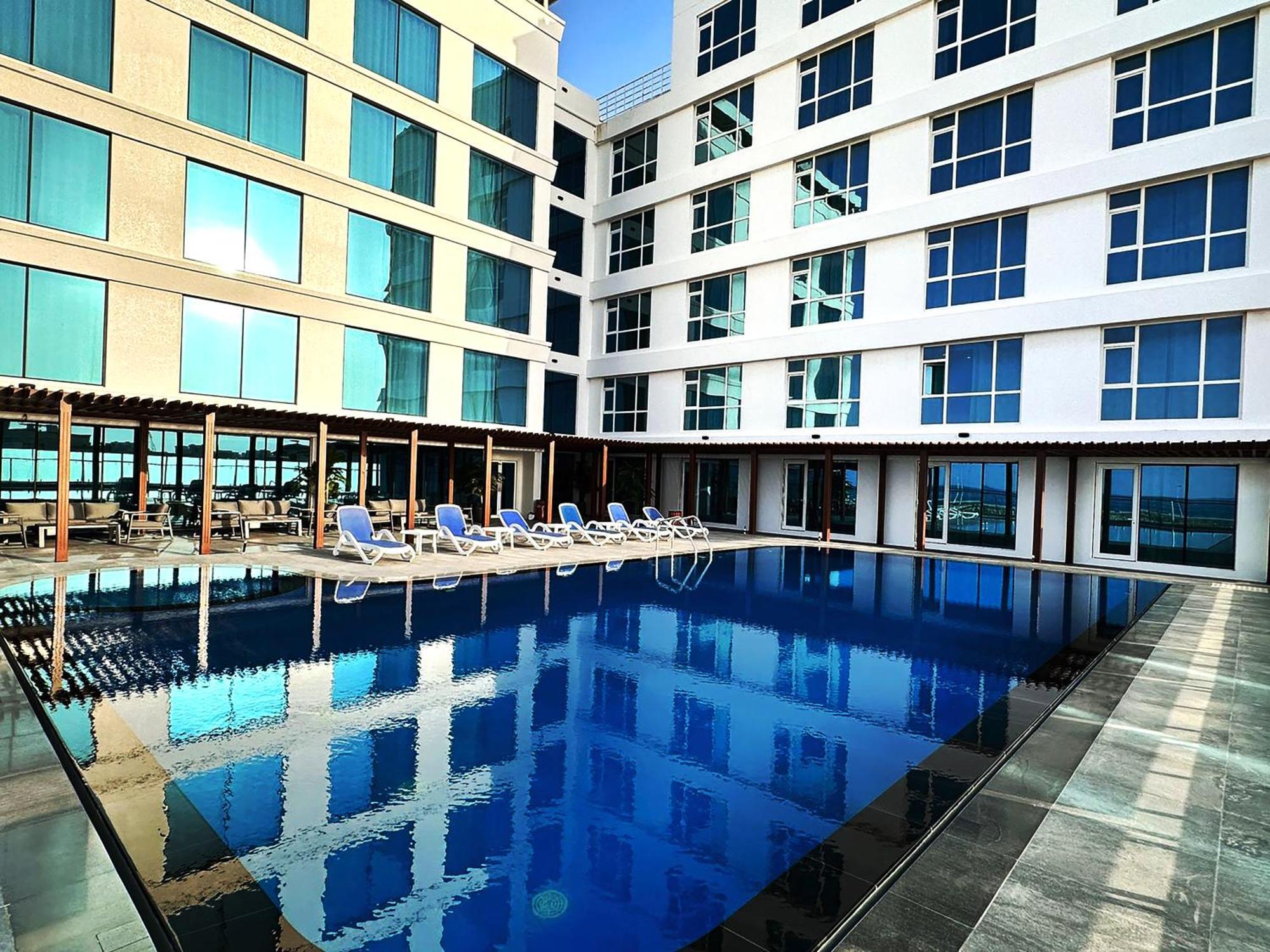 Sur Grand Hotel Экстерьер фото